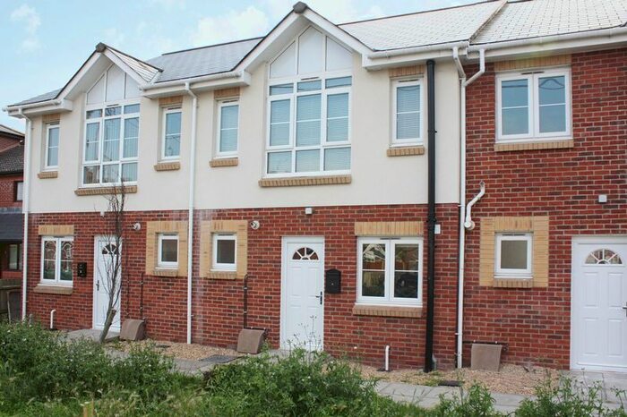 2 Bedroom Terraced House To Rent In Salisbury Mews, Southampton, SO40