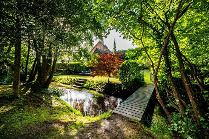 5 Bedroom Semi-Detached House For Sale In Old School House, Albury, Guildford, GU5