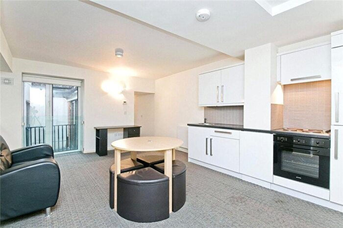 1 Bedroom Apartment To Rent In Chalk Farm Road, Chalk Farm, London, NW1