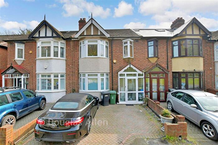 5 Bedroom Terraced House For Sale In Larkshall Road, Chingford, E4