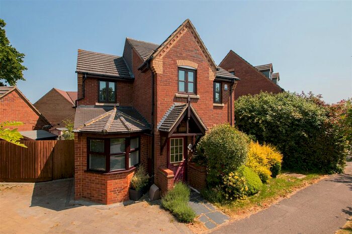 4 Bedroom Detached House To Rent In Bridlington Crescent, Monkston, Milton Keynes, MK10