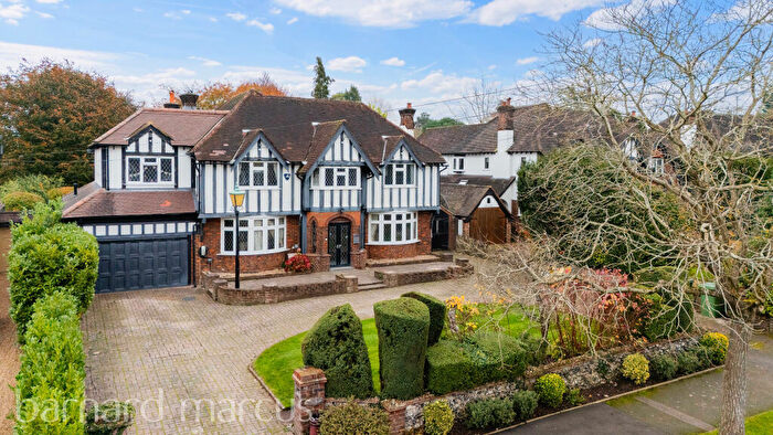 6 Bedroom House To Rent In Ewell Downs Road, Epsom, KT17