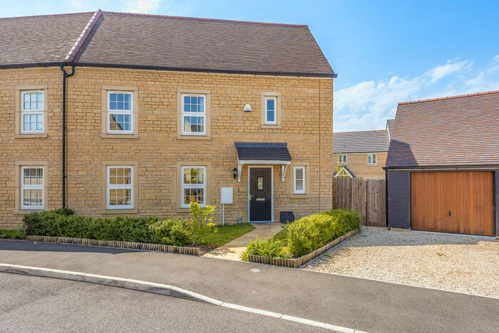 2 Bedroom End Of Terrace House To Rent In Hazel View, Kempsford, Fairford, GL7