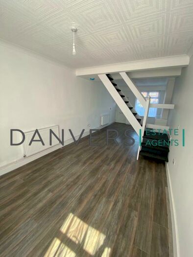 3 Bedroom Terraced House To Rent In Pool Road, Leicester, LE3