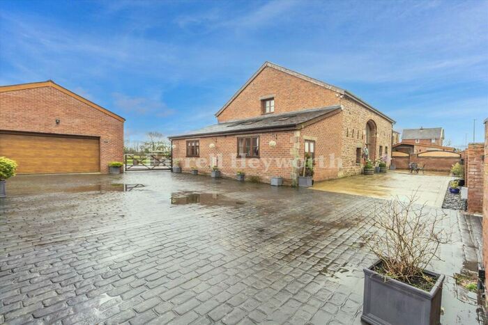 5 Bedroom House For Sale In Coppull Moor Lane, Coppull, Chorley, PR7