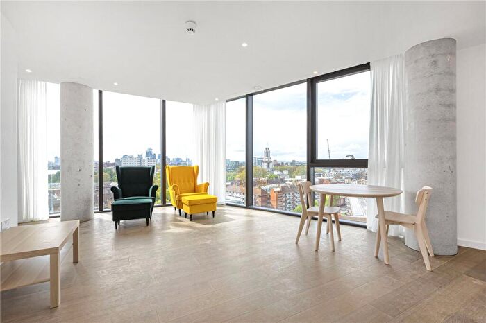 2 Bedroom Apartment To Rent In Salter Street, London, E14