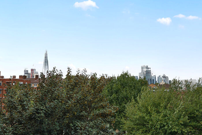 1 Bedroom Apartment For Sale In Enid Street, London, SE16