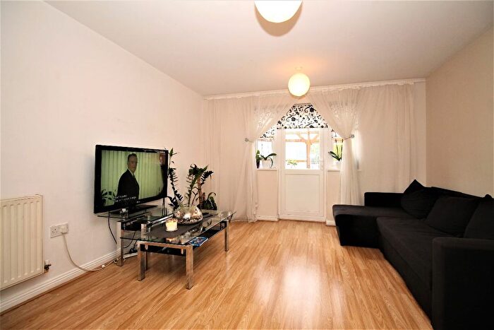 2 Bedroom Terraced House To Rent In Vulcan Close, London, Beckton, E6