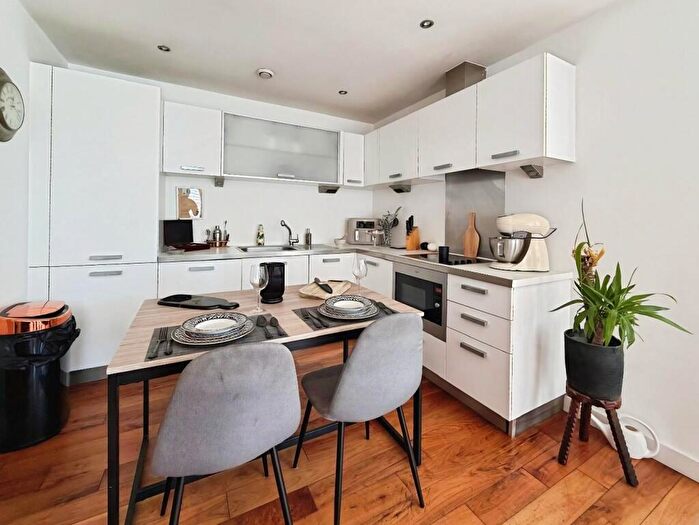 1 Bedroom Flat For Sale In Clowes Street, Salford, M3 - Photo 4