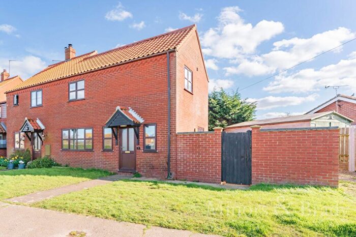 2 Bedroom End Of Terrace House To Rent In Waxham Road, Sea Palling, NR12