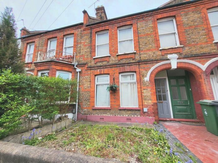 2 Bedroom Flat To Rent In Badlis Road, Walthamstow, E17