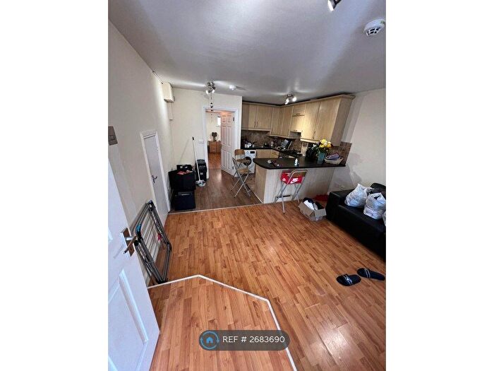 1 Bedroom Flat To Rent In Eastcote Lane, Harrow, HA2