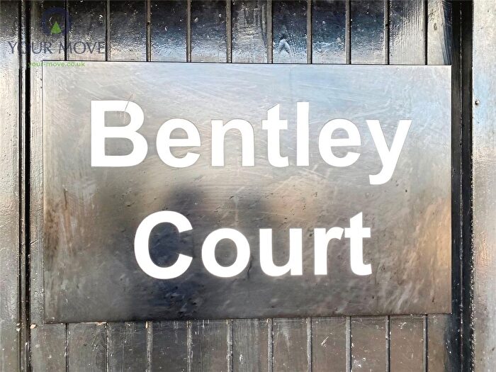 1 Bedroom Flat For Sale In Parkwood Rise, Keighley, West Yorkshire, BD21