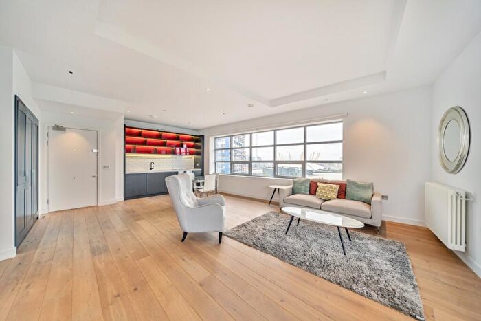 2 Bedroom Flat For Sale In Hope Street London, E14