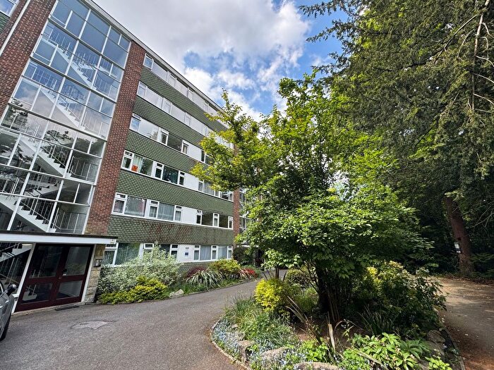 2 Bedroom Flat To Rent In Lindsay Road, Poole, BH13