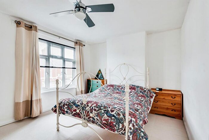 2 Bedroom Terraced House For Sale In Linslade Street, Swindon, SN2
