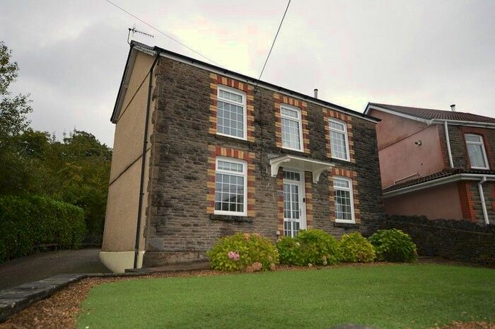 4 Bedroom Detached House To Rent In Gelligron Road, Pontardawe, Swansea., SA8