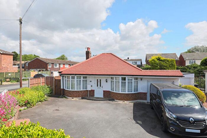 2 Bedroom Bungalow For Sale In Westmill Road, Ware, SG12