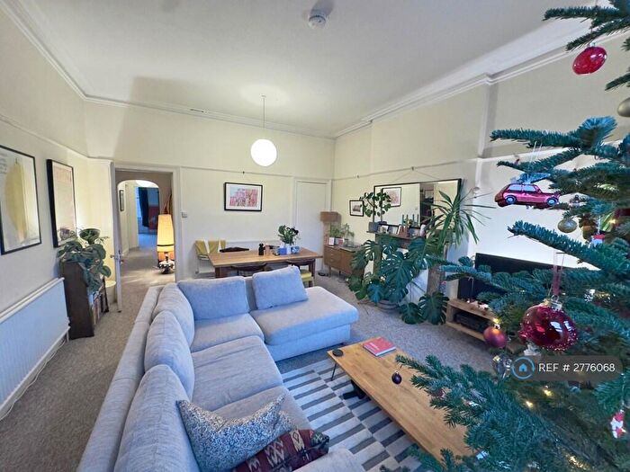 2 Bedroom Flat To Rent In St Andrews, Bristol, BS6