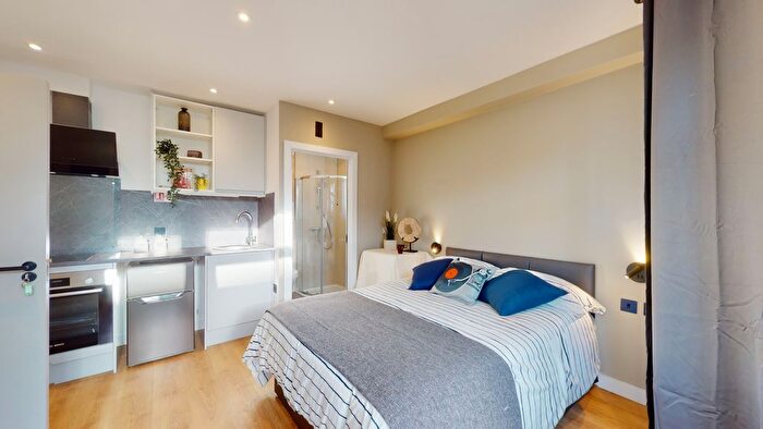 Studio To Rent In Court Way, Acton, W3