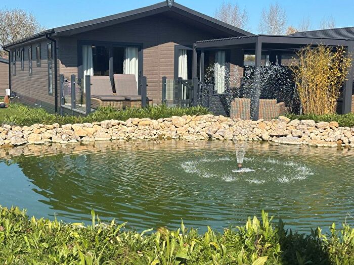 3 Bedroom Lodge For Sale In Gale Lane, Nawton, York, YO62