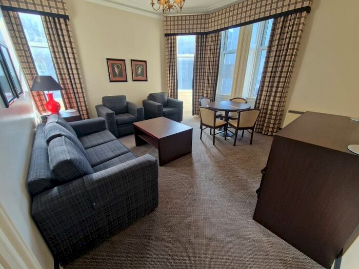 2 Bedroom Flat To Rent In Rosemount Viaduct, Rosemount, Aberdeen, AB25