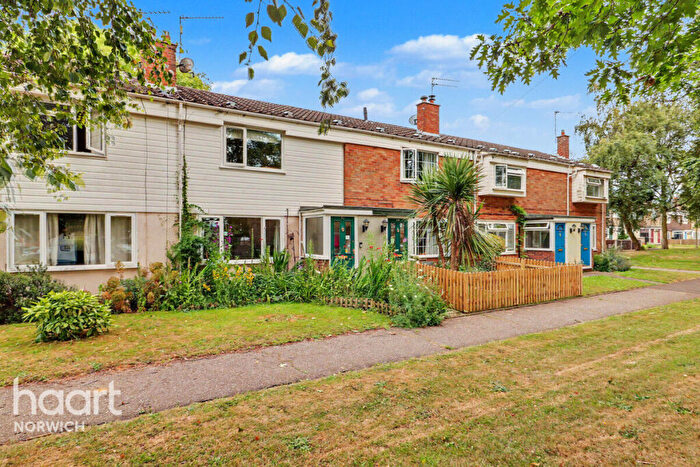 3 Bedroom Terraced House For Sale In Ormesby Road, Norwich, NR10