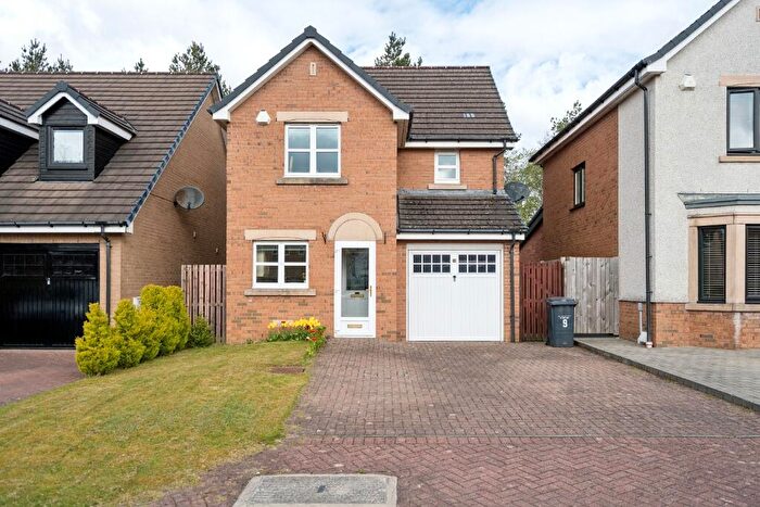 3 Bedroom Detached House To Rent In McGoldrick Place, Stepps, Glasgow, G33