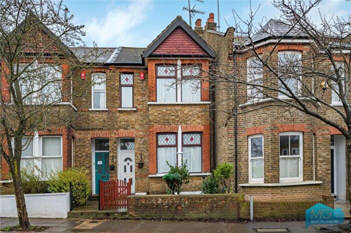 3 Bedroom Terraced House For Sale In Gainsborough Road, North Finchley, London, N12