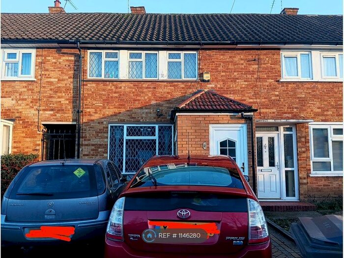 3 Bedroom Terraced House To Rent In Spencer Road, Slough, SL3