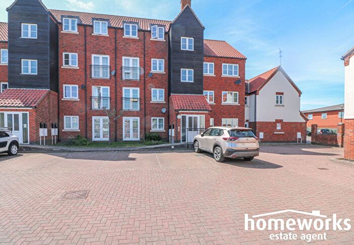 2 Bedroom Flat For Sale In Commercial Road, Dereham, NR19