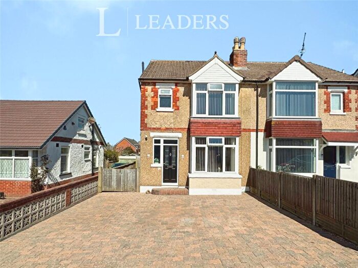 3 Bedroom Semi Detached House For Sale In Bushy Mead, Waterlooville, Hampshire, PO7