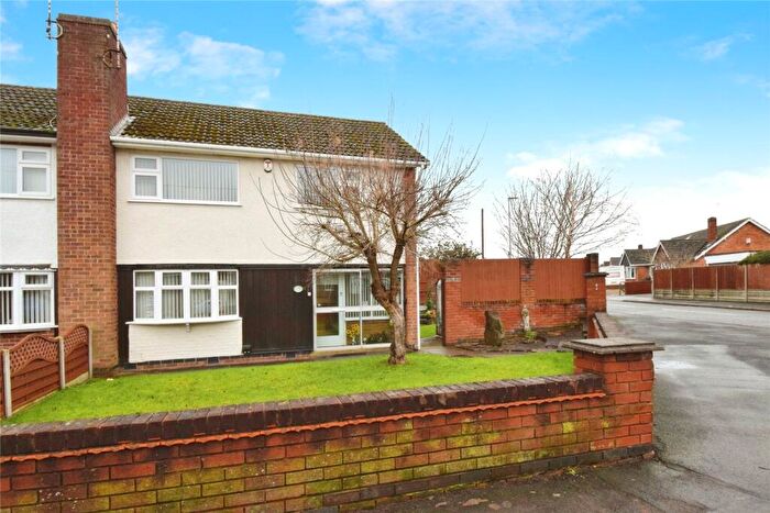 3 Bedroom Semi Detached House For Sale In Cheshire Drive, Wigston, Leicestershire, LE18