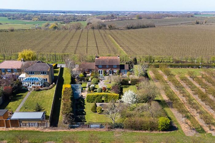 4 Bedroom Detached House For Sale In Preston Hill, Wingham, CT3