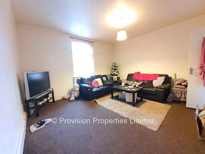 2 Bedroom End Of Terrace House To Rent In Harold Walk, Hyde Park, Leeds, LS6