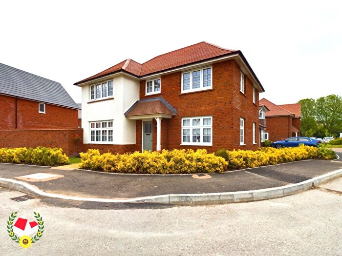 4 Bedroom Detached House For Sale In Wadley Close, Gloucester, GL1