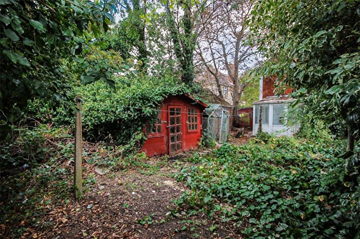 2 Bedroom Semi-Detached House For Sale In Cardington Road, Bedford, Bedfordshire, MK42