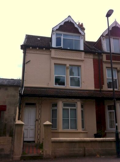 6 Bedroom House To Rent In Prior Park Road, BA2