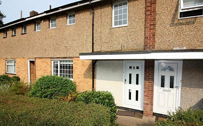 4 Bedroom House To Rent In Cheviots, AL10