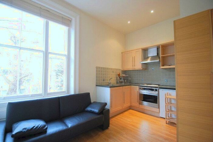 Studio To Rent In Buckland Crescent, Belsize Park, NW3