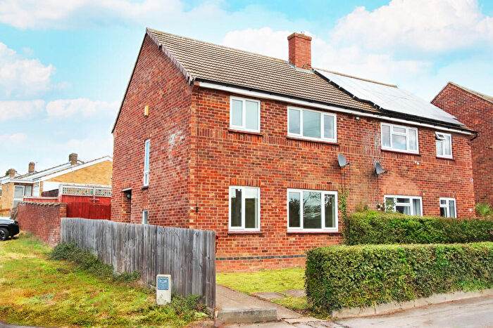 3 Bedroom Semi Detached House For Sale In Shelley Road, Wellingborough, NN8