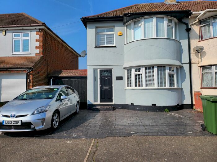 3 Bedroom Semi-Detached House To Rent In Gipsy Road, Bexley, DA16