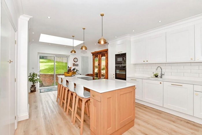 5 Bedroom Detached House To Rent In The Street, Adisham, Canterbury, CT3