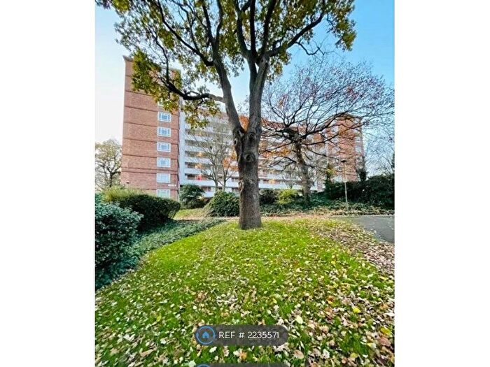 2 Bedroom Flat To Rent In Albert Drive, London, SW19