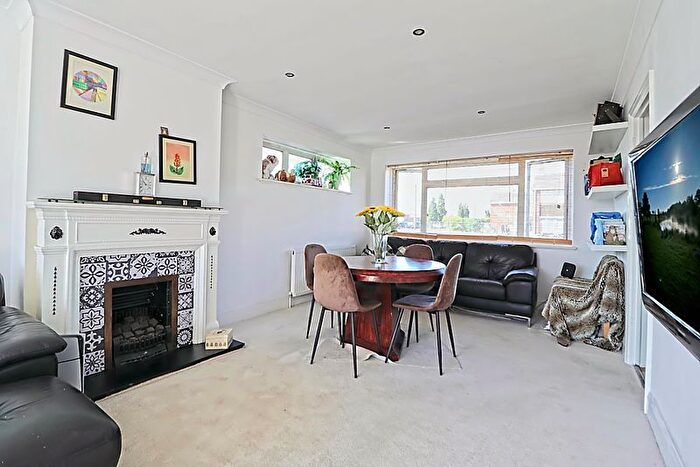 3 Bedroom Terraced House For Sale In Canvey Road, Canvey Island, SS8