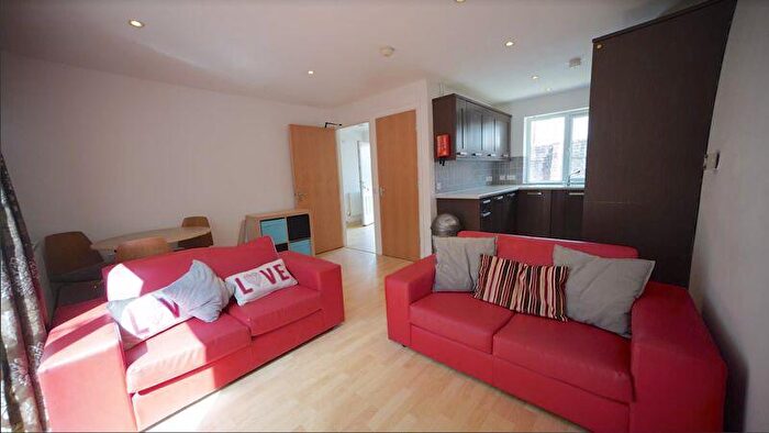 4 Bedroom Terraced House To Rent In Pen-Y-Wain Lane, Cardiff, CF24