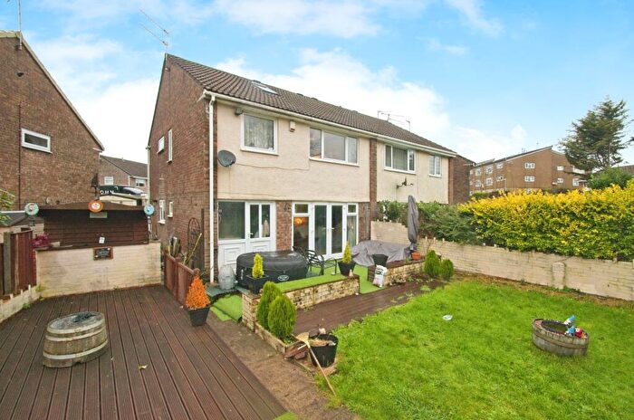 4 Bedroom Semi-Detached House For Sale In Llwyn Castan, Cardiff, CF23
