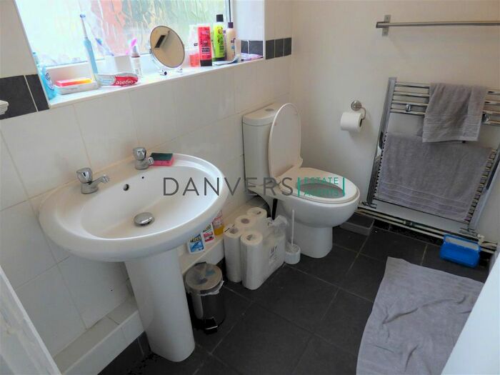 4 Bedroom Terraced House To Rent In Ullswater Street, Leicester, LE2