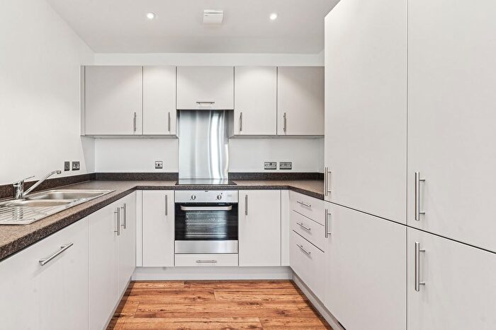 1 Bedroom Flat To Rent In Stylus Place, Hayes, UB3