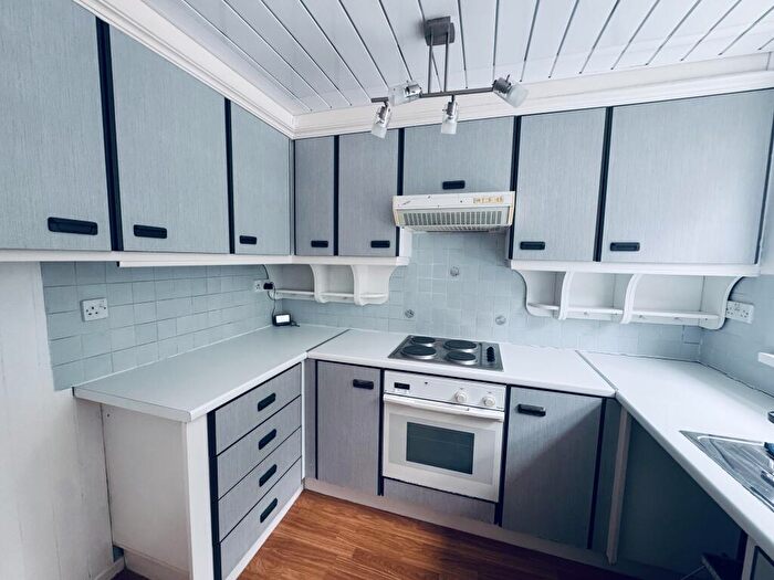 2 Bedroom Flat For Sale In Kellbrook Crescent, Salford, M7